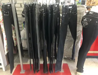 WOMEN'S ASSORTED JEANS