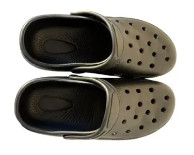 UNISEX LIGHTWEIGHT HOLLOW HOLED SOFT BOTTOM SANDALS