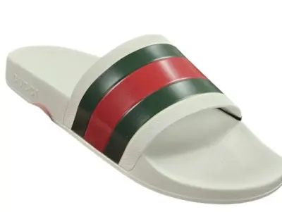 GUCCI® RESORT-STYLE LUXURY SLIDES